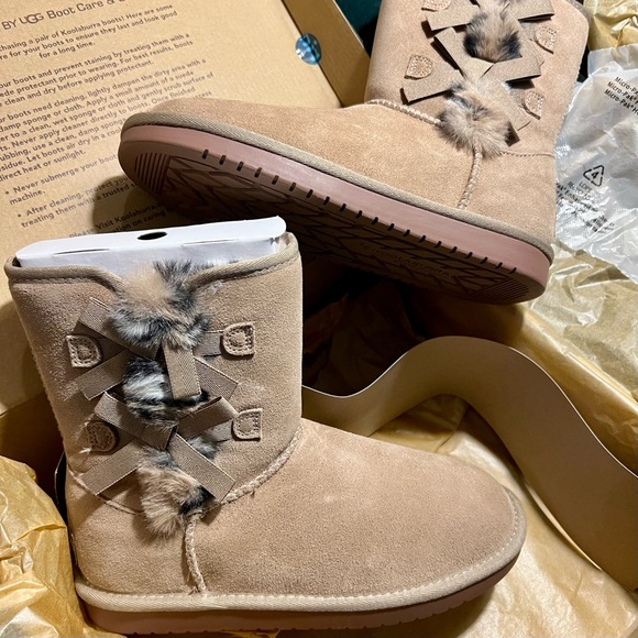 Koolaburra by UGG Girls Victoria Short Boots - Picture 6 of 10